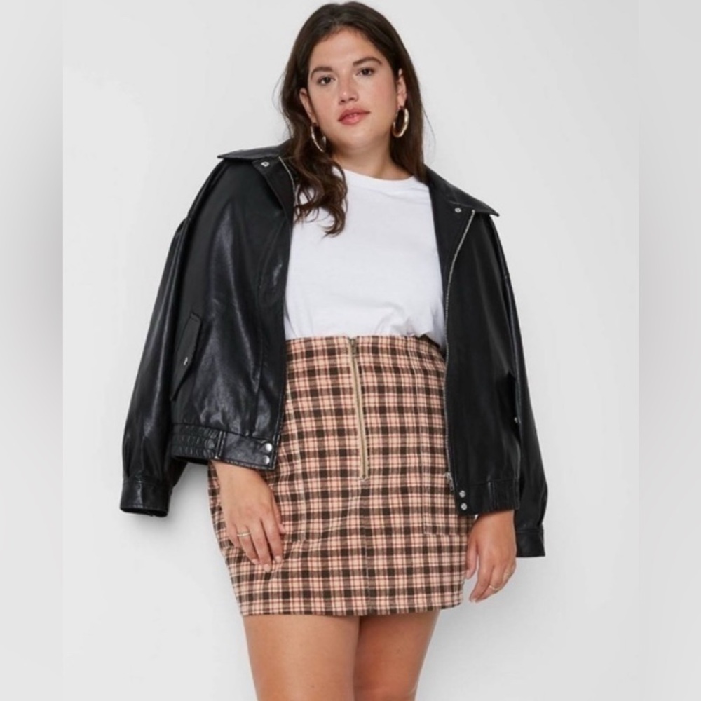 Wild Fable Brown Plaid Mini Skirt Size 6 Great Condition